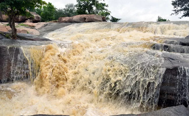 Heavy Water Floods In Bhimeshwara stream In Nizamabad - Sakshi