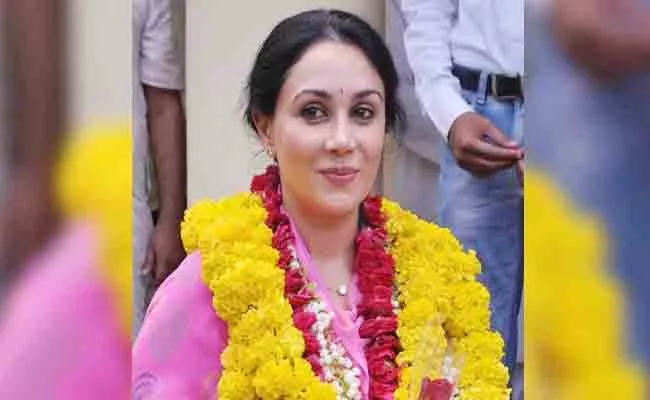 BJP MP Diya Kumari Says Her Family Descended From Kush - Sakshi