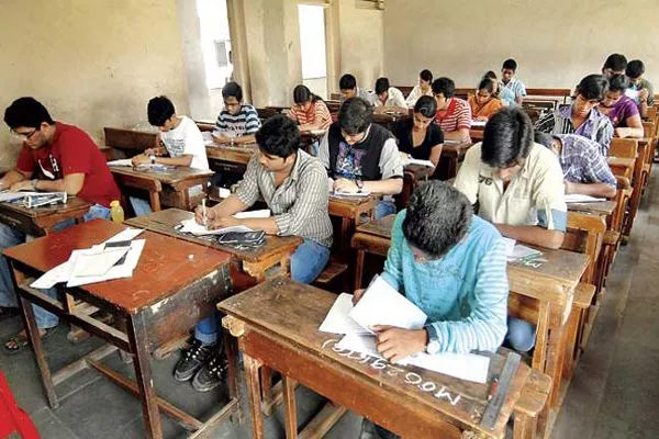 Finalization of dates for Secretariat job exams - Sakshi