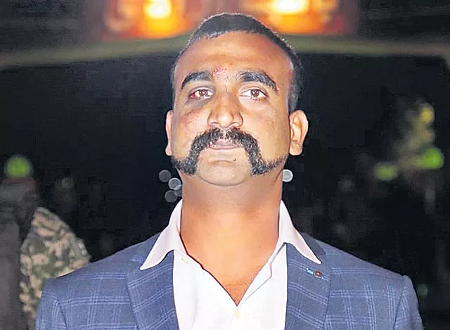 Wing Commander Abhinandan to be awarded Vir Chakra - Sakshi