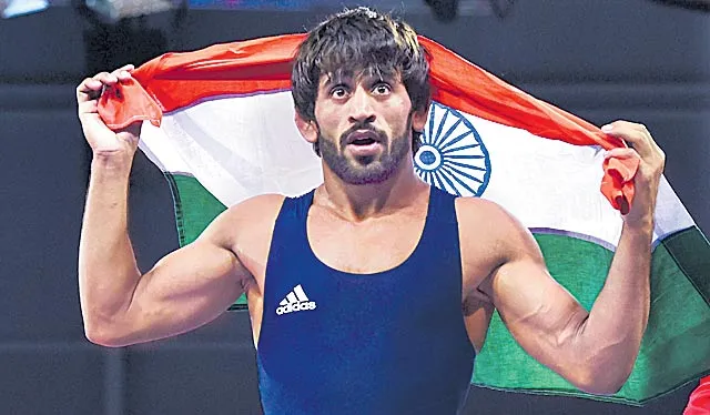 Wrestler Bajrang Punia nominated for Khel Ratna award - Sakshi