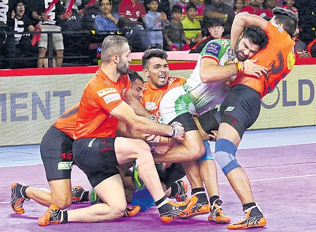 U Mumba lead 22-9 at half-time - Sakshi