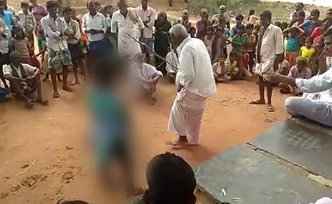 Andhra Pradesh Girl Beaten With Sticks By Village Elder For Eloping - Sakshi