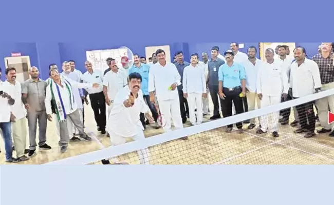 Ministers Opening Indoor Mini Stadium In Srikakulam District - Sakshi