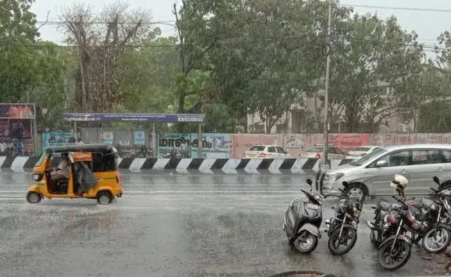 Heavy Rains In Tamilnadu - Sakshi