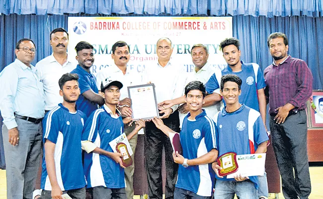 Bhavan College Wins Carrom Title - Sakshi