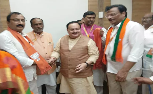 Prominent TDP Leaders join BJP In Telangana - Sakshi