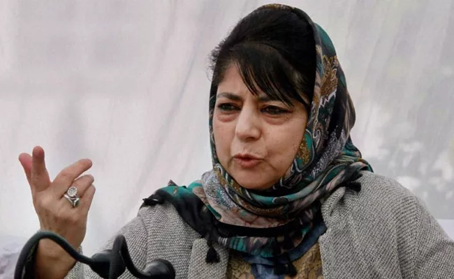 Mehbooba Mufti Reacts On Security Aert To Amarnath Piligrims - Sakshi