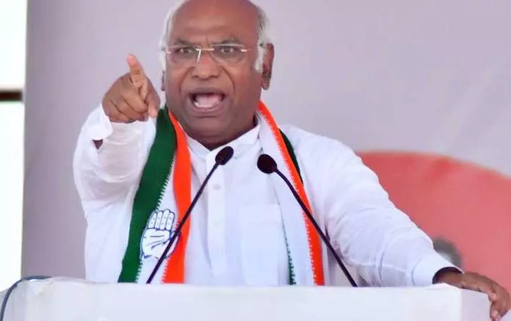 Mallikarjun Kharge as new chief of congress party - Sakshi