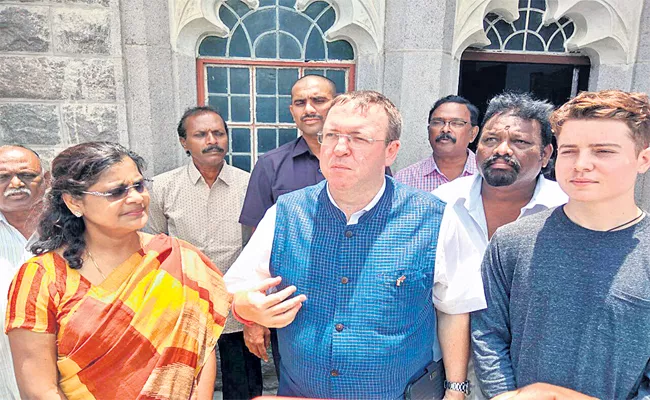 British Deputy High Commissioner Andros Fleming Visits Medak Church - Sakshi