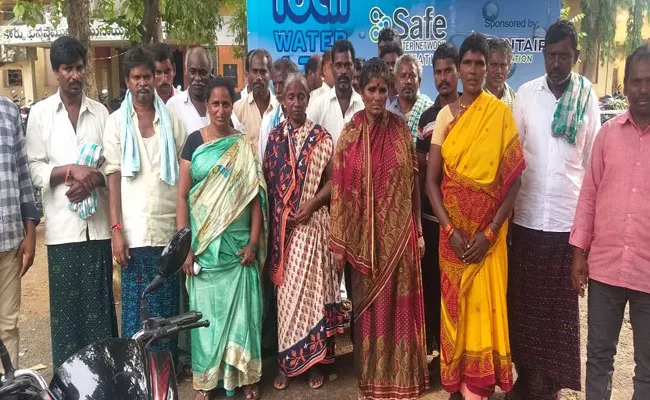 24 Villagers Held Prison For Interrupted Public Employee Dutie In Khammam - Sakshi