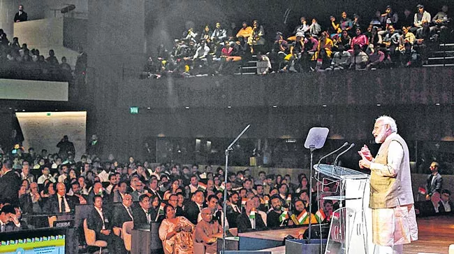 PM Narendra Modi address at UNESCO Headquarters in France - Sakshi