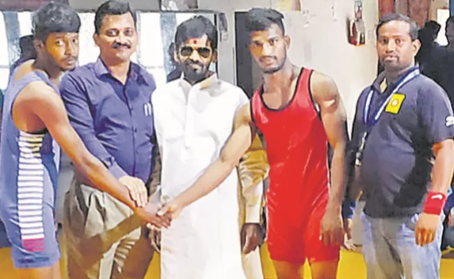 Azhar Ali Khan Wins Wrestling Title - Sakshi