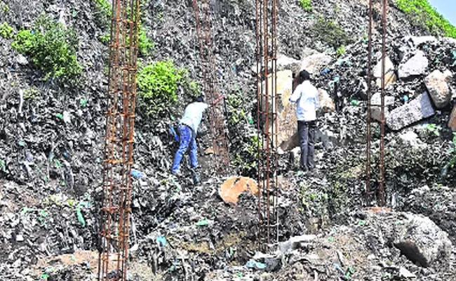 Dumping Yard Land Occupied In Rangareddy - Sakshi