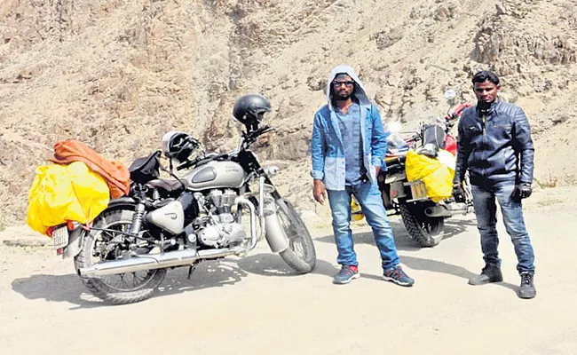 Brother Bike Riding From Hyderabad to Ladakh - Sakshi