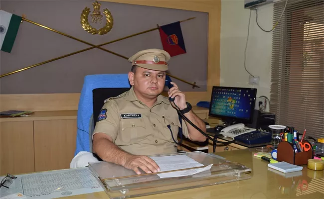 Nizamabad CP Karthikeya Says There Are No Terrorists In The District - Sakshi