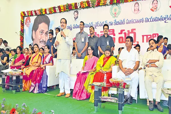 Tammineni Sitaram Comments In Vasireddy Padma Swearing-in - Sakshi