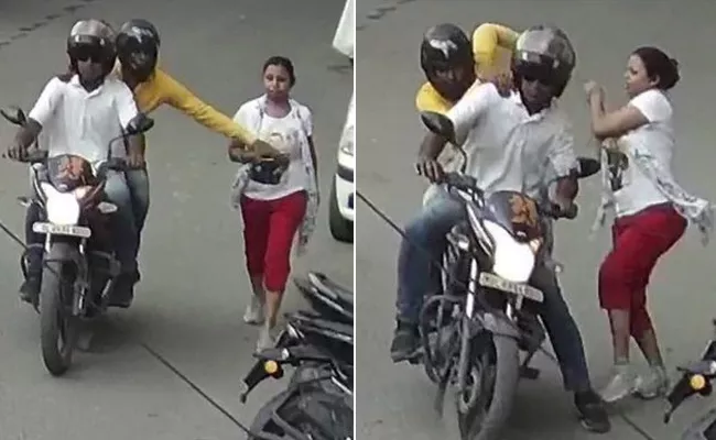 Snatching Incident in Delhi Pandav Nagar Area - Sakshi