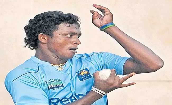 Ajanta Mendis Announce Retirement For All Formats - Sakshi