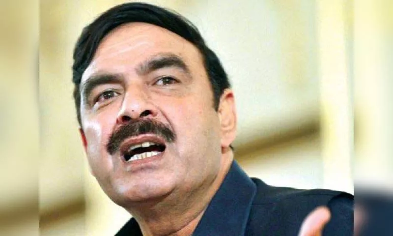 Pakistan minister Sheikh Rashid warns of full-blown war with India-pakistan - Sakshi