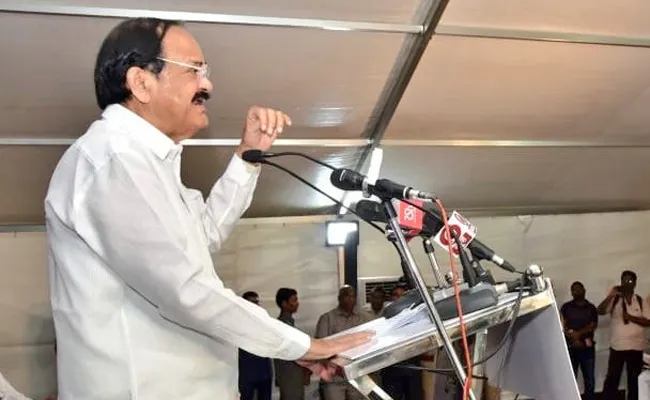 Venkaiah Naidu Attend Telugu Language Day Celebrations In Visakhapatnam - Sakshi
