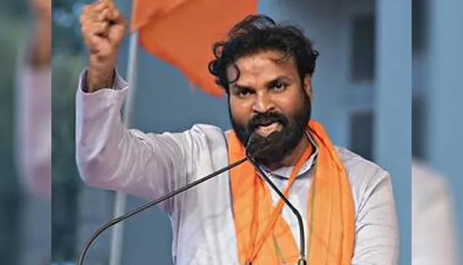 B Sriramulu Says Not in Race For DyCM Post - Sakshi