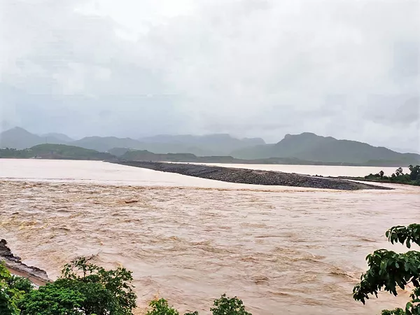 Rains for another four days in the AP - Sakshi