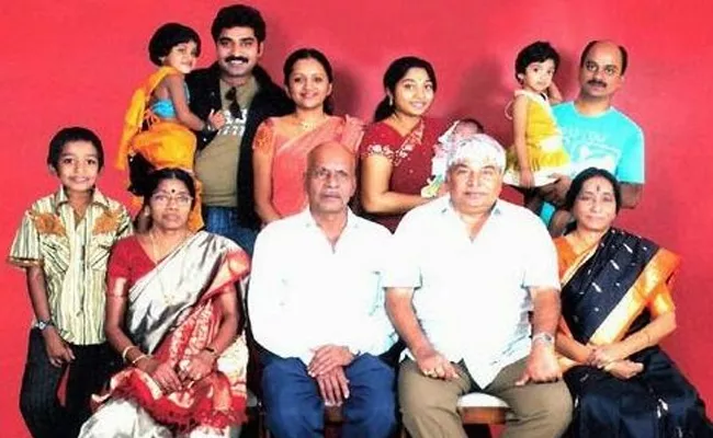 Director And Actor Devadasu Kanakala Died In East Godavari  - Sakshi