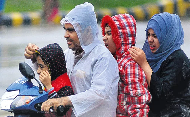 Rain Percent Down in August Hyderabad - Sakshi