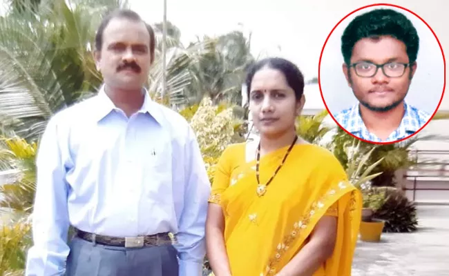 Relatives Shocked Over Amalapuram Doctor Family Suicide - Sakshi