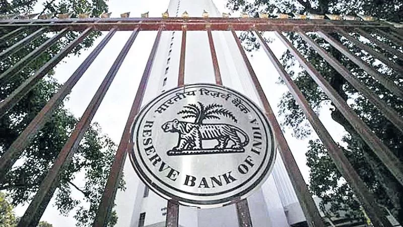 RBI annual report plays down deepening slowdown - Sakshi