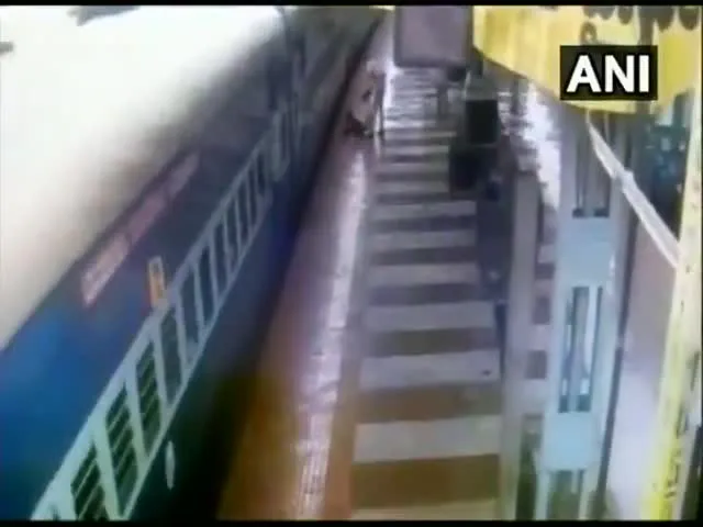 Hyderabad Railway Cop Saves Man