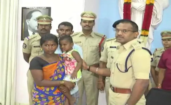 Child Kidnapped In Tirupati - Sakshi