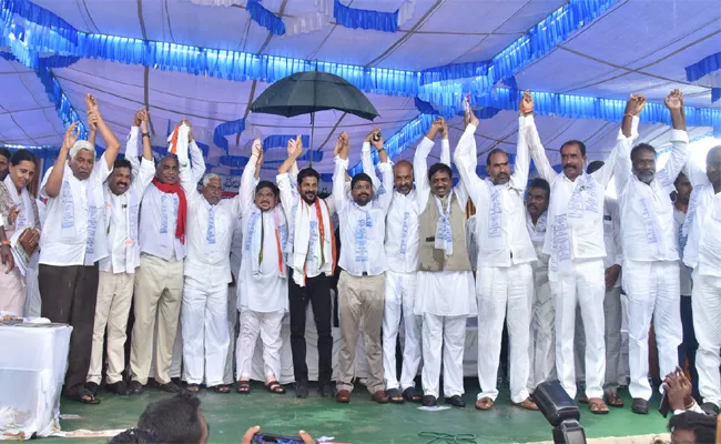 All party Leaders Meeting In Karimnagar - Sakshi