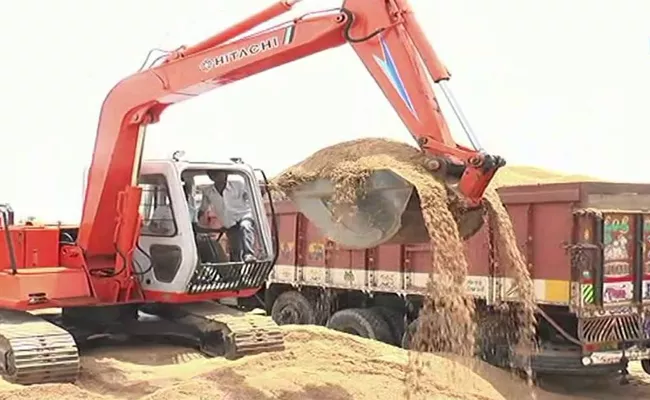 Revenue Officials Who Have Basically Concluded That Sand Trafficking Is Real - Sakshi