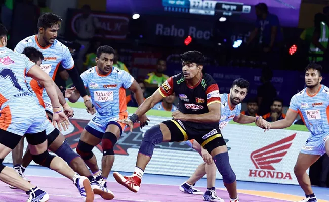 Bengaluru Bulls Beat Warriors - Sakshi