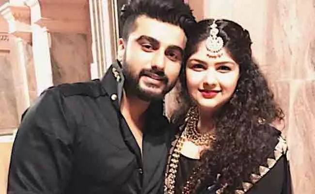 Anshula Kapoor Comments Over Arjun Kapoor Relationship - Sakshi