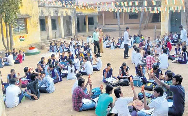 Joyful Learning Model Implements In Medak District - Sakshi