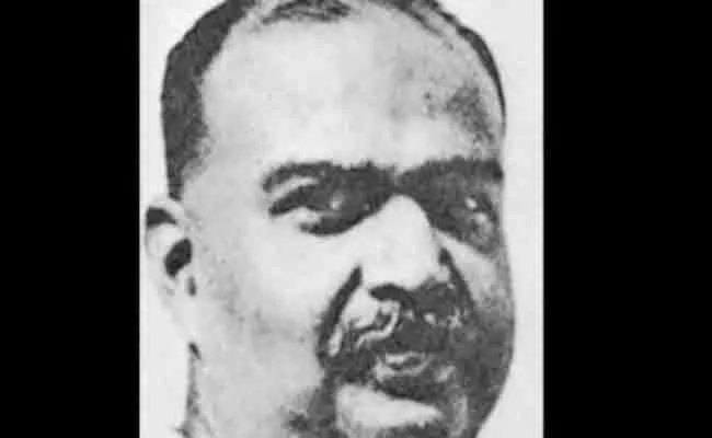 BJP Activists Memorise Shyama Prasad Mukherjee Over Article 370 Dissolve - Sakshi