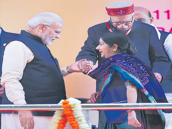 Sushma Swaraj played A key role from the student stage - Sakshi