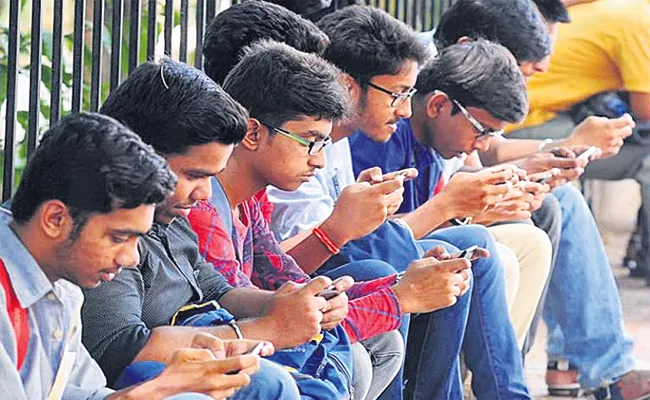 All india data usage Survey on Mobile Data Users - Sakshi