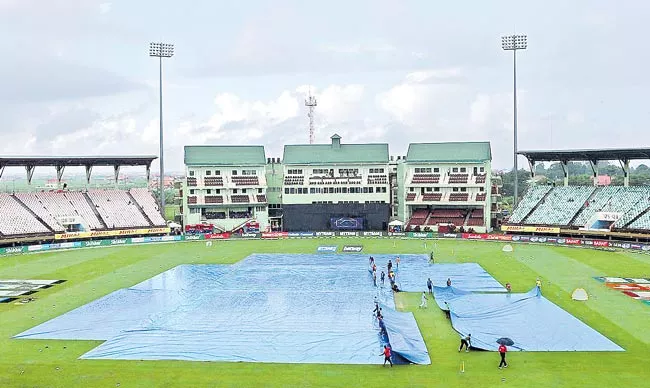 13 overs possible in washed-out first ODI - Sakshi