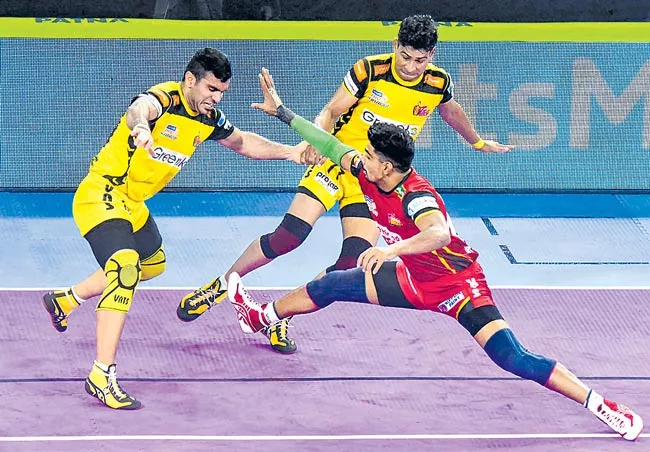 Bengaluru Bulls beats Telugu Titans by 47 points - Sakshi