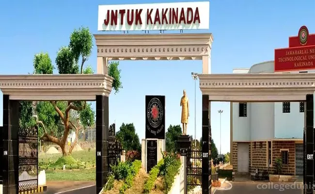 JNTU Kakinada Official Assault On Professors In East Godavari - Sakshi