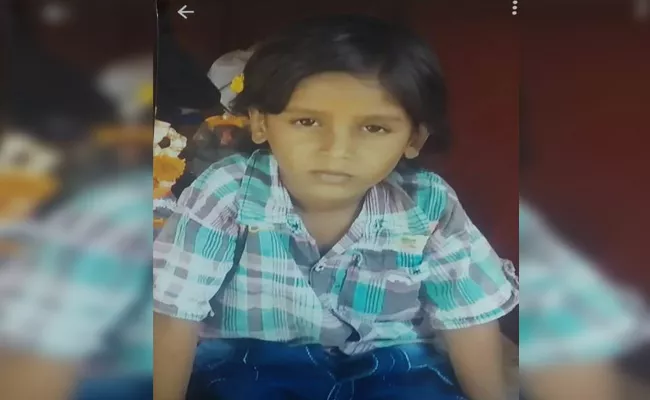 7 Years Boy Missing In MGM Hospital Warangal - Sakshi