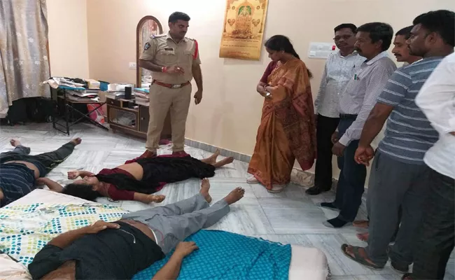 Dr Krishnam Raju Family 3 Members Commits Suicide In Amalapuram - Sakshi