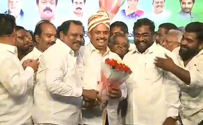 Siva Rama Subrahmanyam Takes Charge YSRCP Coordinator - Sakshi