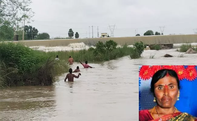 Woman Washed Away In Munneru Canal At Warangal - Sakshi