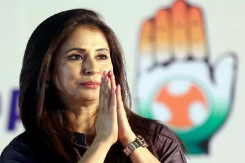 Mumbai North Leaders Accountable, Milind Deora on Urmila Matondkar Resignation - Sakshi