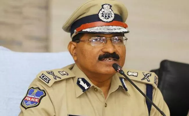 DGP Mahender Reddy Comments On Vinayaka Nimajjan Hyderabad - Sakshi